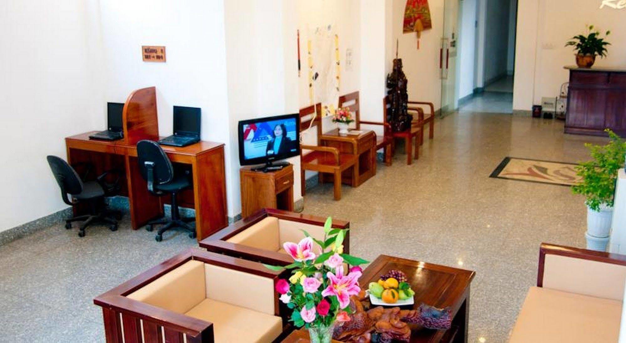 Hotel Golden Lotus à Hué Extérieur photo
